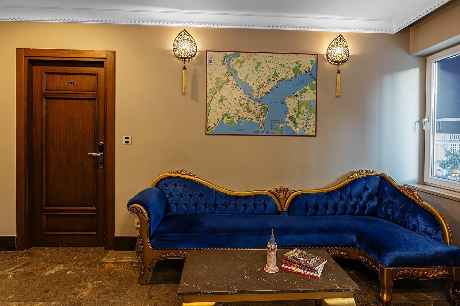 Aristocrat Hotel Истанбул Екстериор снимка