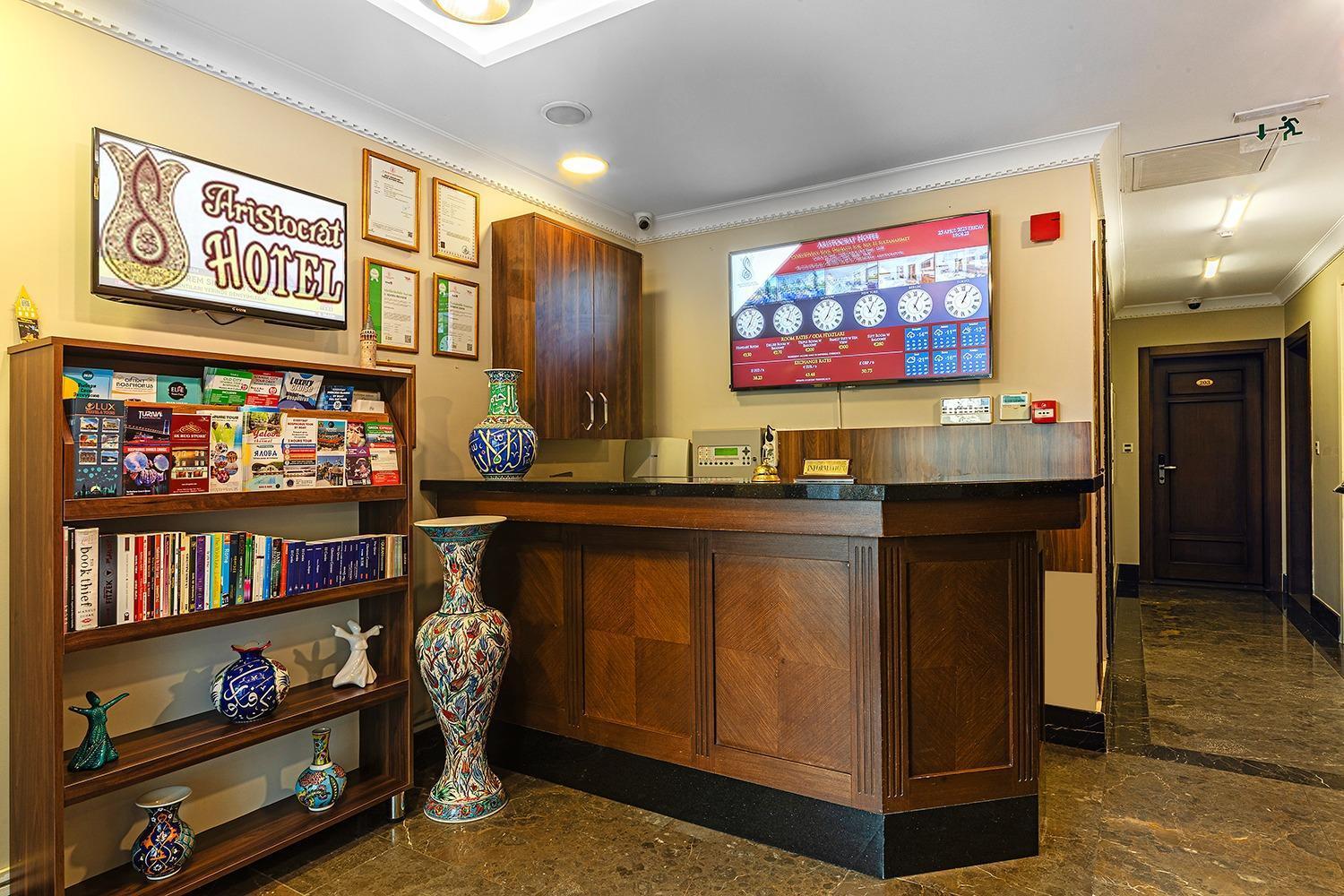 Aristocrat Hotel Истанбул Екстериор снимка