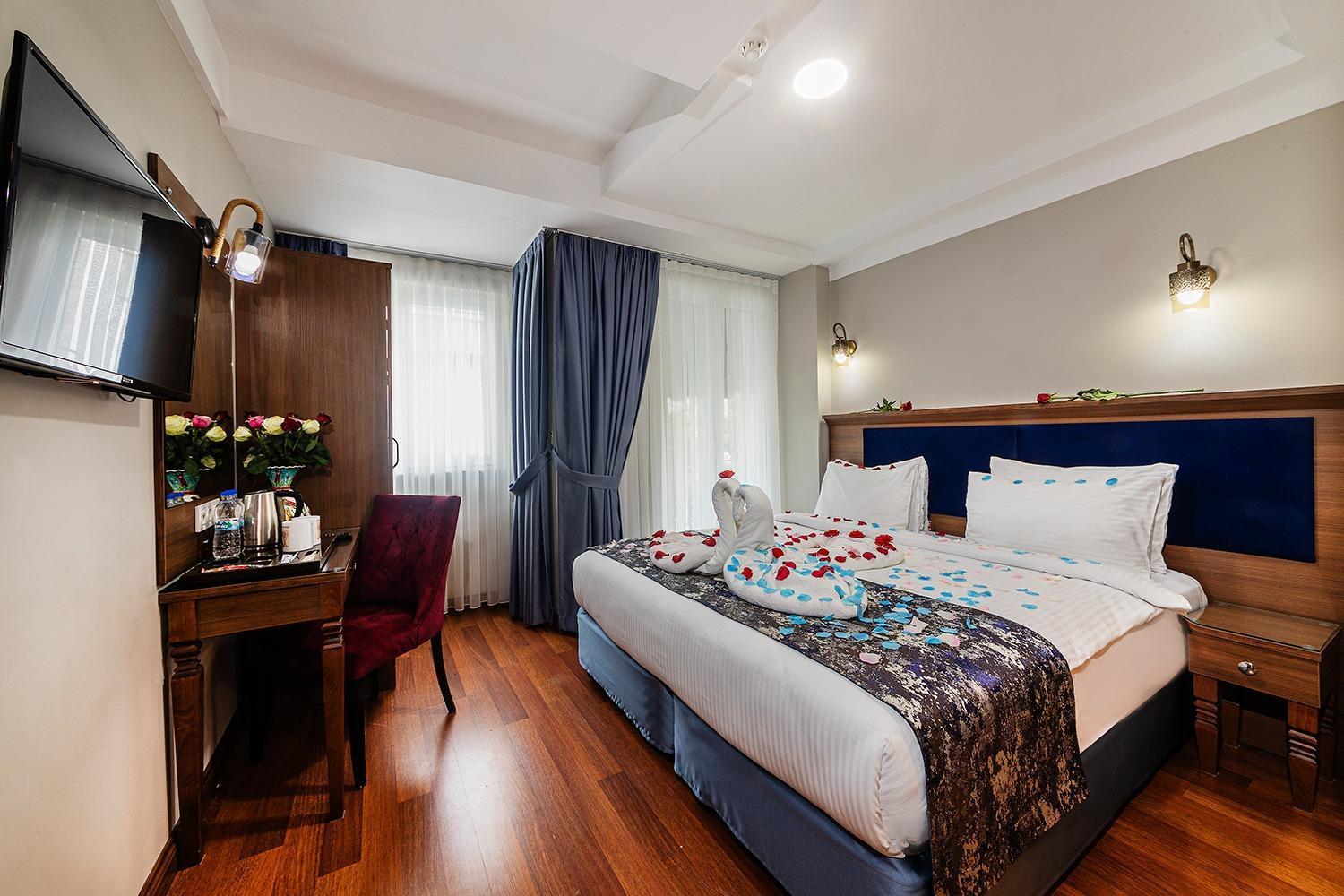 Aristocrat Hotel Истанбул Екстериор снимка