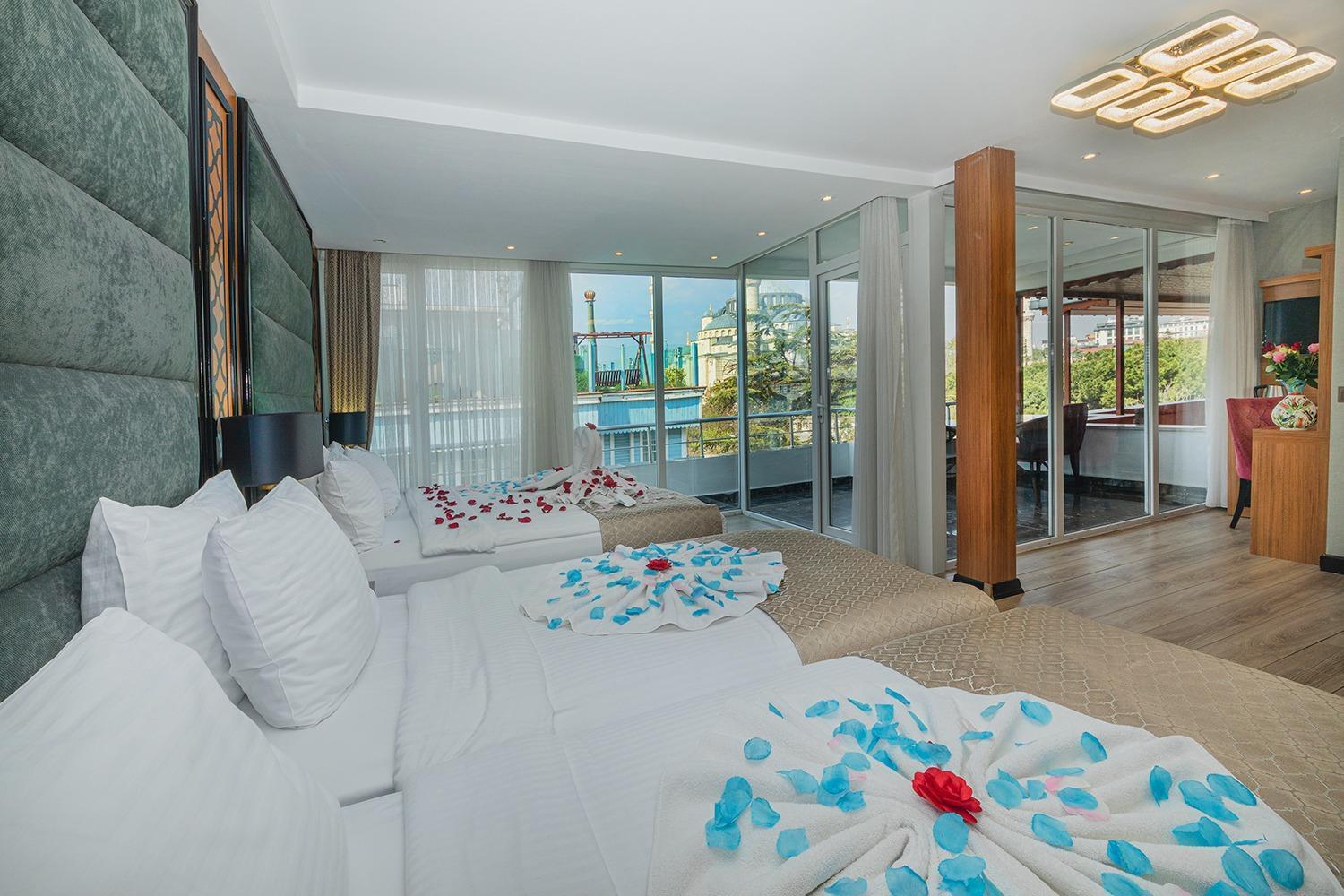Aristocrat Hotel Истанбул Екстериор снимка