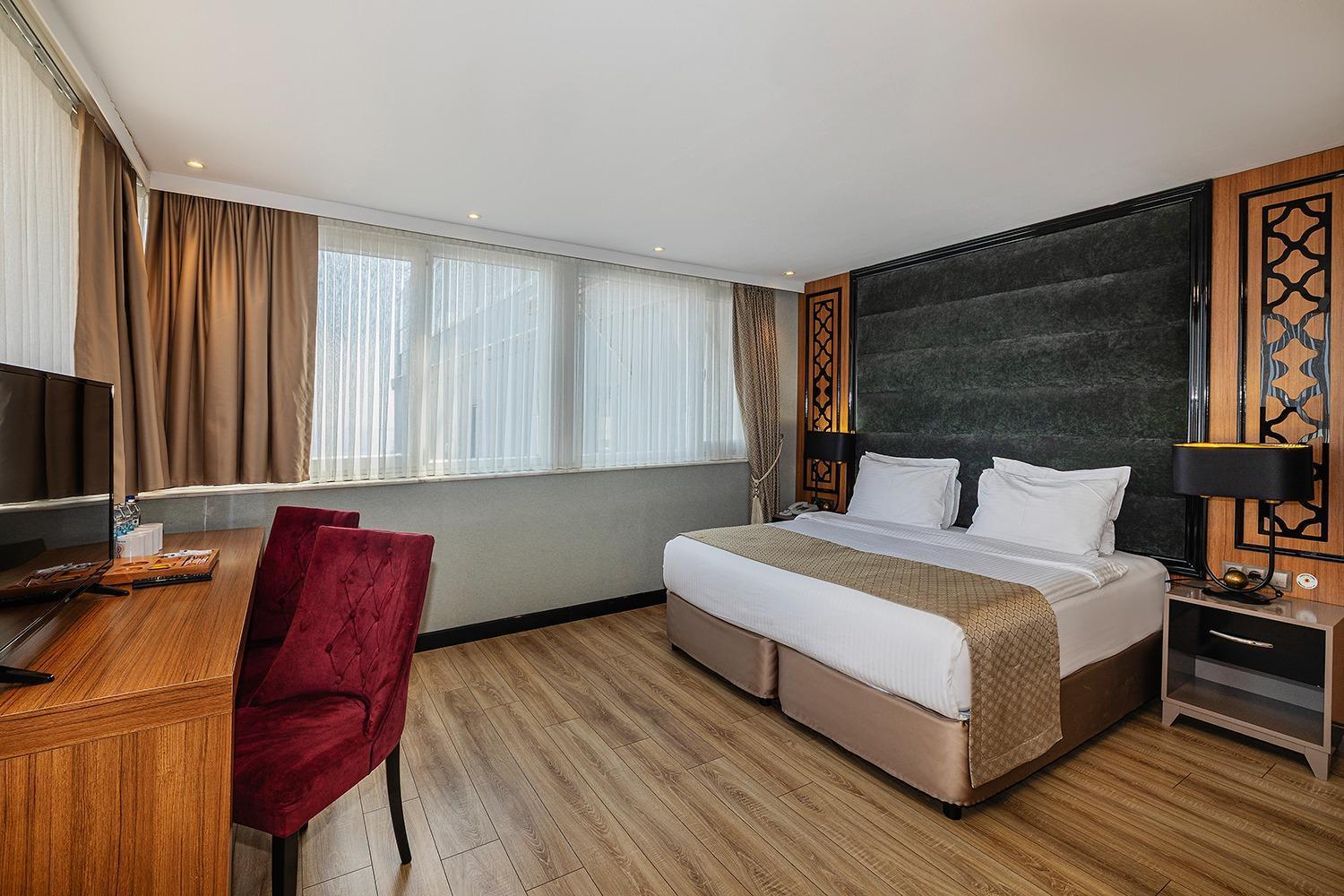 Aristocrat Hotel Истанбул Екстериор снимка