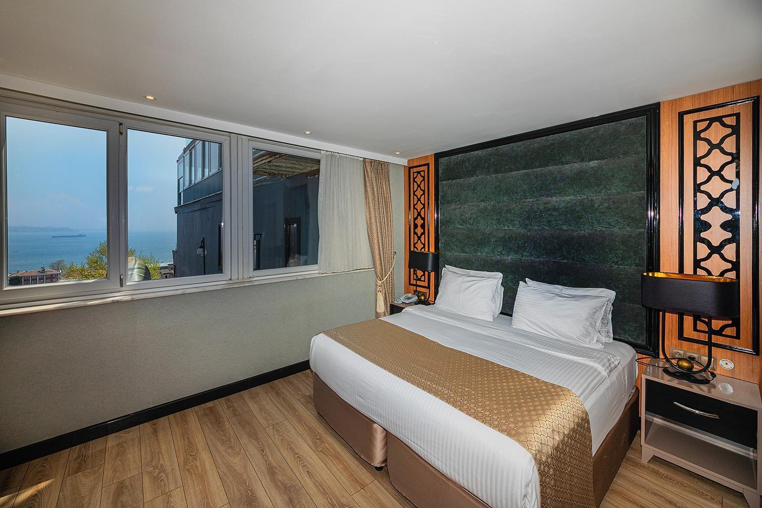 Aristocrat Hotel Истанбул Екстериор снимка