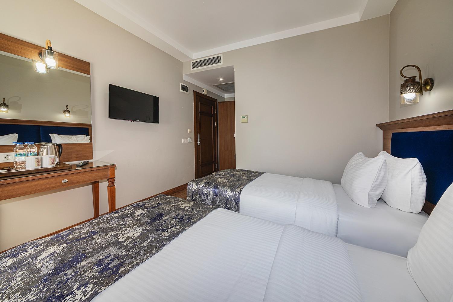 Aristocrat Hotel Истанбул Екстериор снимка